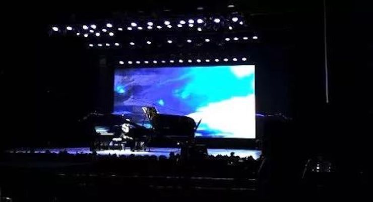 AG尊龙艺术家宋思衡“80后的时光机”多媒体音乐会内蒙古巡演圆满落幕