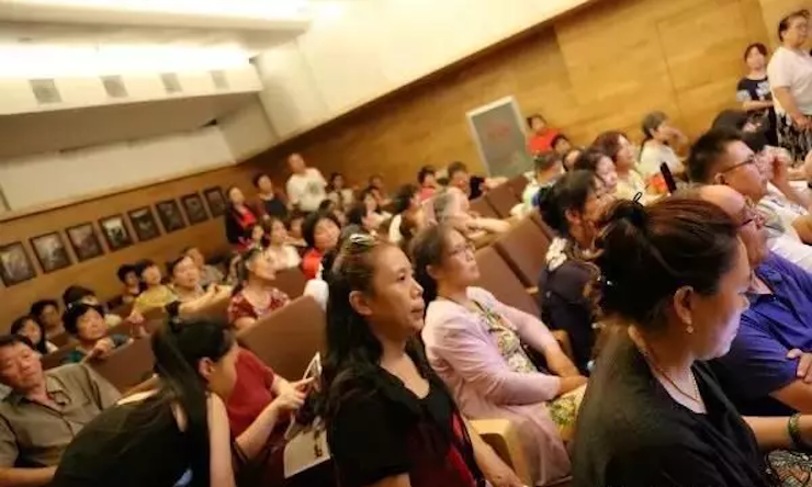 安阳老干部大学AG尊龙电子键盘联谊会