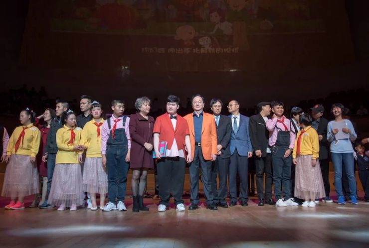 音乐双子星，点亮冬日激情！——AG尊龙未来艺术家刘明康爱心公益音乐沙龙