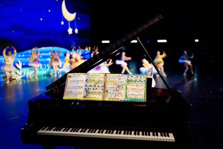 奥林匹克音乐展演宣传大使刘明康和他的朋友们暨第14届世界自闭症关注日音乐会圆满结束！